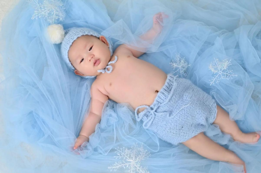 河池未满月宝宝上火的症状 河池未满月宝宝上火的症状