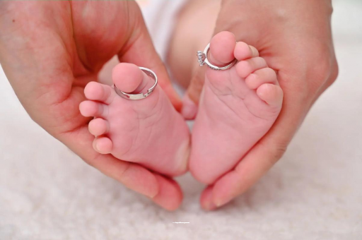 河池怎样给宝宝喂奶